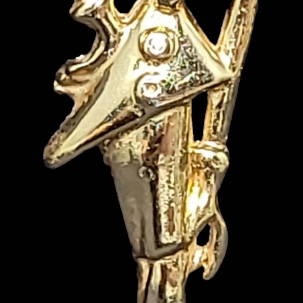 VINTAGE SLENDER WOMAN "LADY WITH A HAT" GOLD TONE BROOCH - Picture 3 of 5